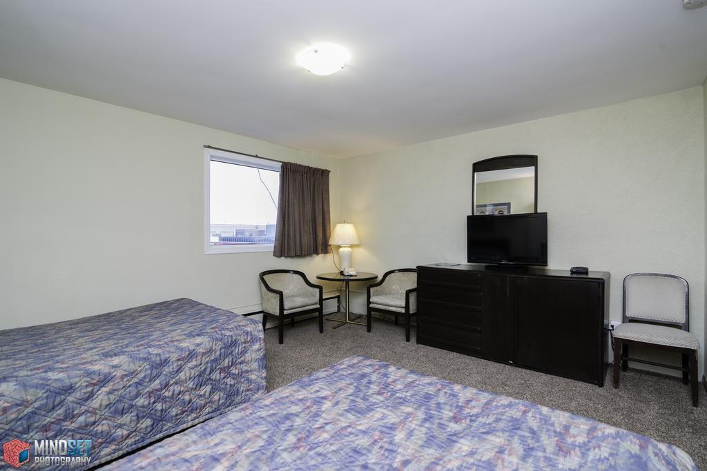 The Cavalier Inn Виннипег Экстерьер фото